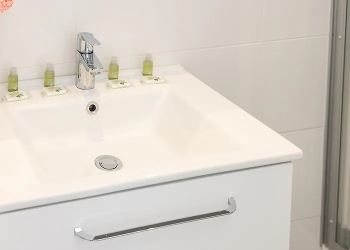 3 Bedroom Long-term With Free Parking דירה וינה