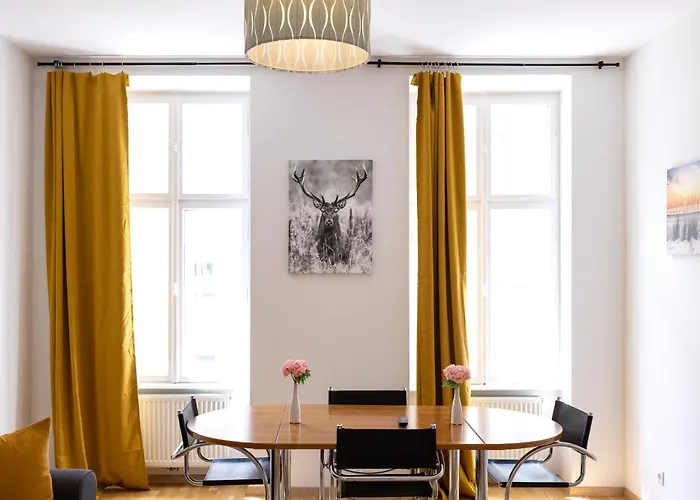 3 Bedroom Long-term With Free Parking